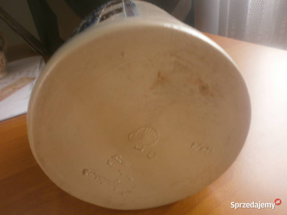 kufel z pokrywą sprzedam