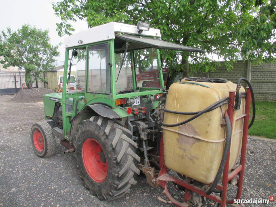 Ciągnik sadowniczy Fendt 203 i international 474 Wojciechów