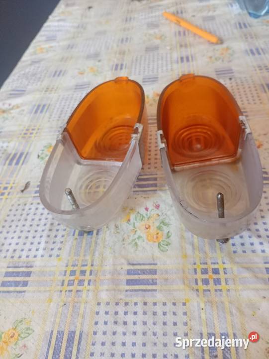 Tylne lampy stara skoda Lampy tylne