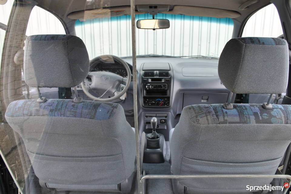 Toyota Picnic 20 benzyna 128 2 os Ciężarowy Vat1 Łódź