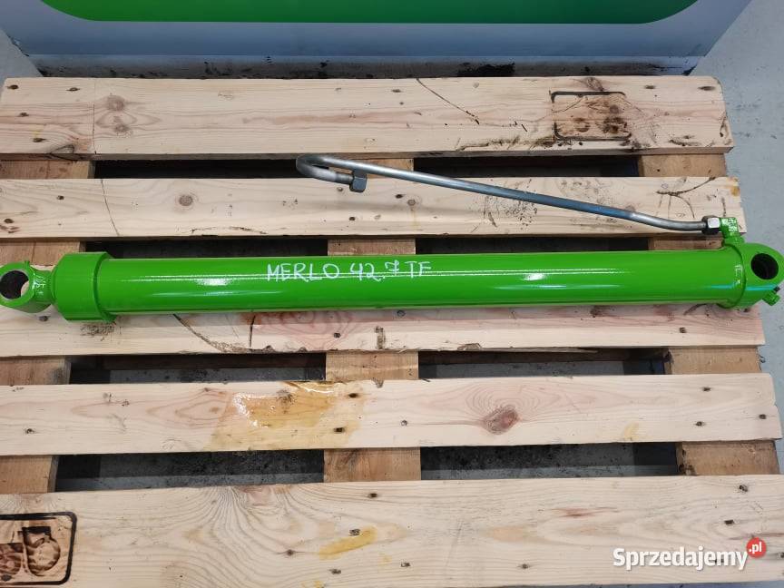 Merlo 427 TF Siłownik poziomowania Wilkowo