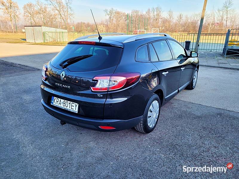 Pojemne i oszczędne kombi benzyna sprzedam