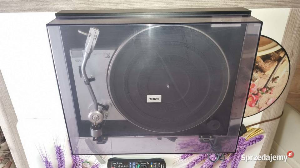 Gramofon Yamaha YP211 Belt Drive Półautomat Elektronika Warta