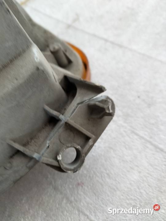 RENAULT TWINGO LAMPA PRZÓD PRZEDNIA PRAWA Kamień-Kolonia