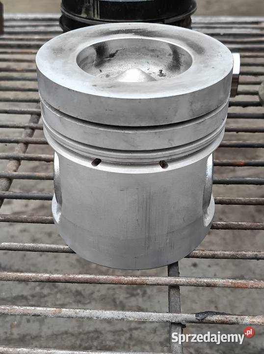 Sprzedam tłoki do Case 5130 Cummins Silnik i osprzęt Przemyśl