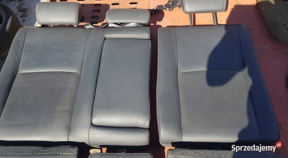 FOTEL Fotele Skóra TOYOTA Avensis T29 komplet osobowe Radom