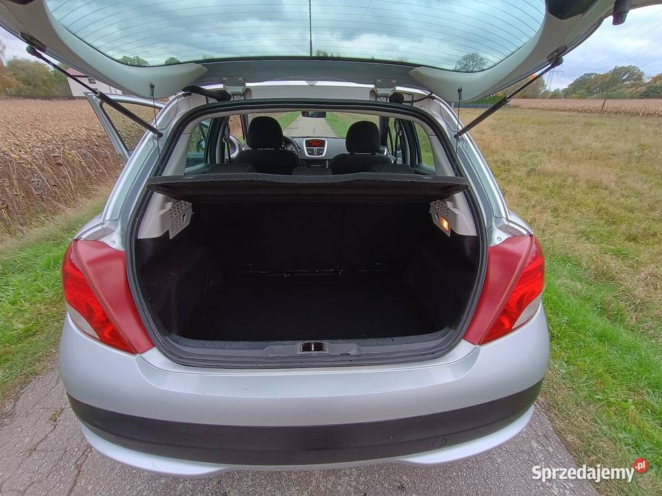 Peugeot 207 lift 14 16V sprzedam zamienię Rok produkcji 2009 Drogomyśl sprzedam