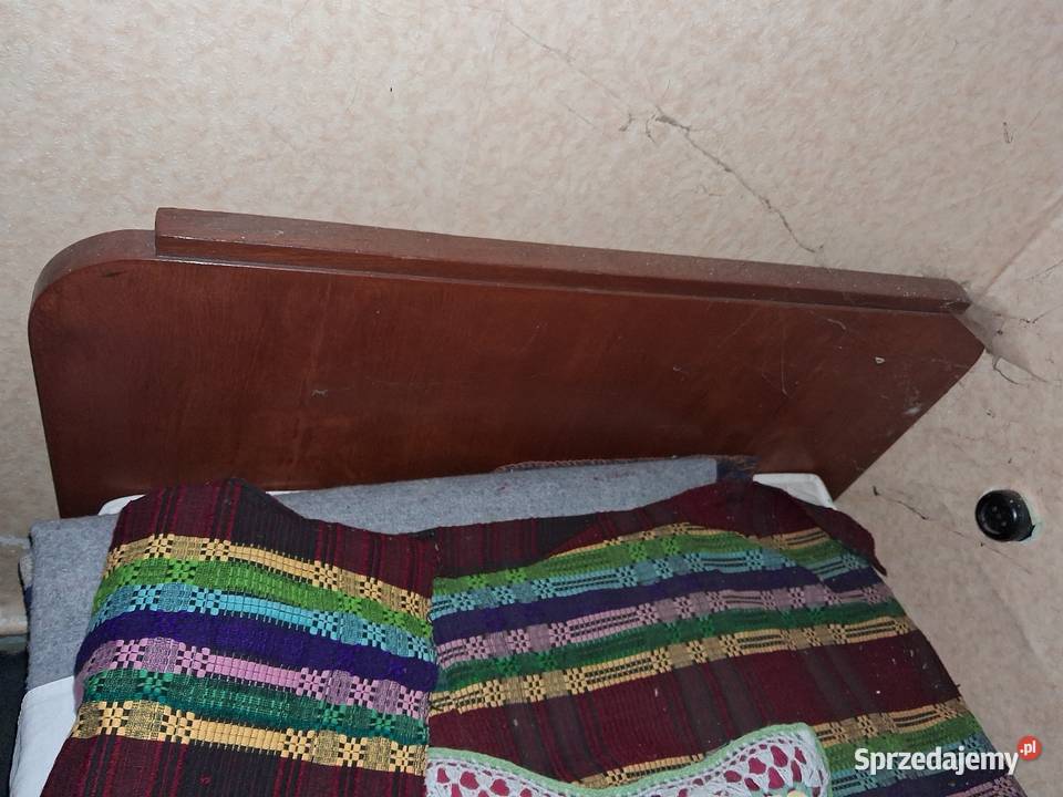 Łóżko porządne stare drewniane