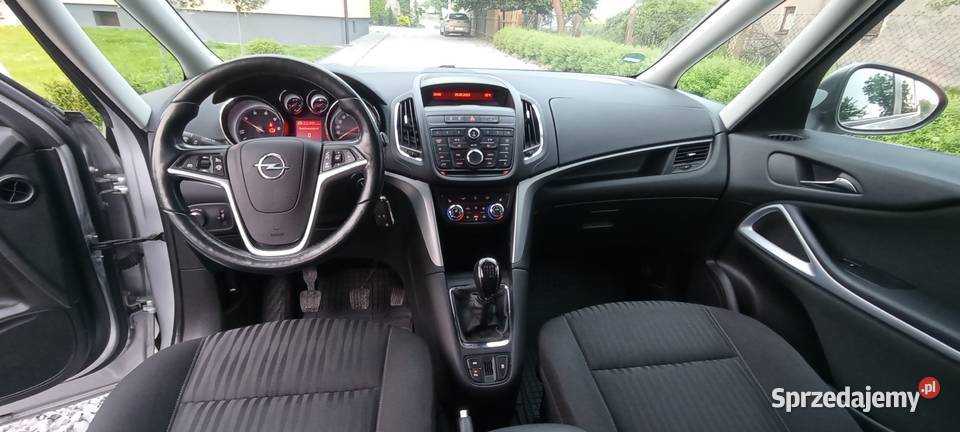 Opel zafira 20 diesel 165 2013 bezwypadkowy Rok produkcji 2013