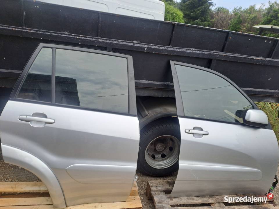 Toyota Rav 4 II błotnik drzwi klapa bagażnika