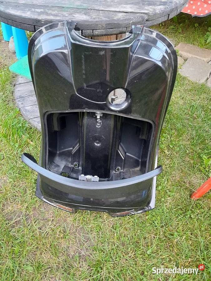 Piaggio vespa LX 125 kokpit schowek
