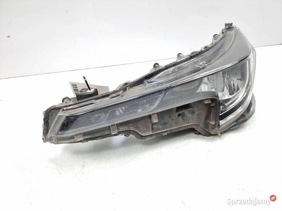 LAMPA LEWA PRZÓD TOYOTA COROLLA E21 osobowe Lipno