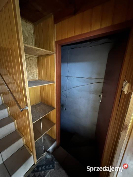 Sprzedam mieszkanie w domu i kawałek działki