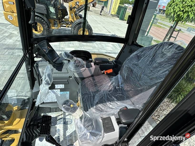 FABRYCZNIE NOWY CAT 303 CR Tuliszków