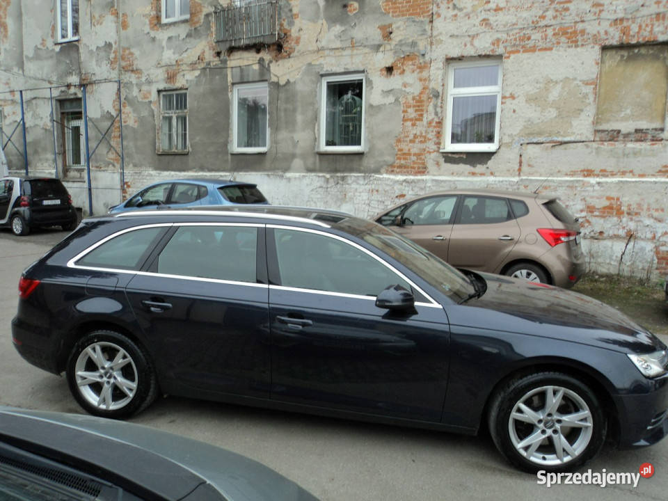 Audi A4 Avant sprzedam ładne AUDI A4 AVANT 19 granatowy Lublin