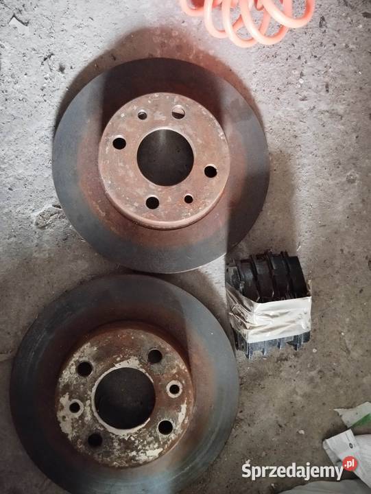 Nowe tarcze hamulcowe plus klocki alfa 145146 Tarcze hamulcowe Poznań