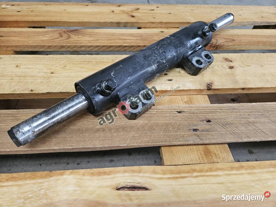 Siłownik skrętu Case Luxxum 120 110 100 Układ kierowniczy i oś przednia Do ciągników Byków sprzedam