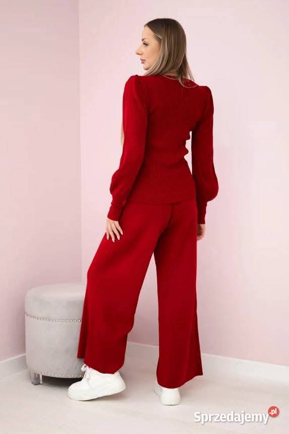Komplet swetrowy czerwony