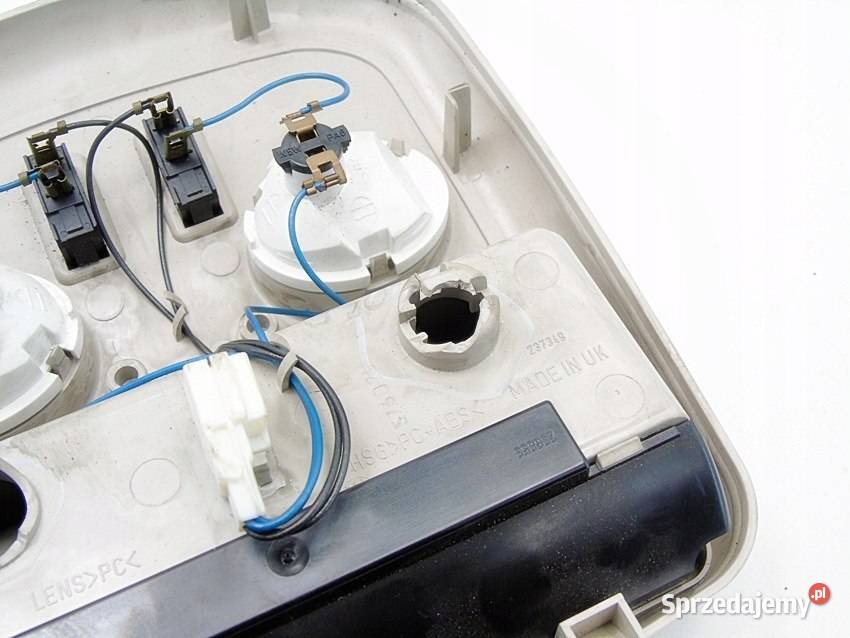 OŚWIETLENIE KABINY NISSAN ALMERA TINO 2002 22 DI osobowe