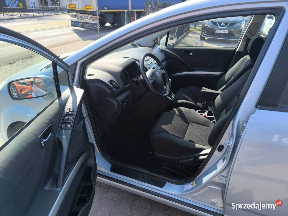 Toyota Corolla Verso 18 VVTi 129 Klima 7 osobowy Rok produkcji 2008 Łuków