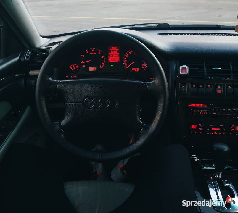 Audi A8 D2 42 Quattro