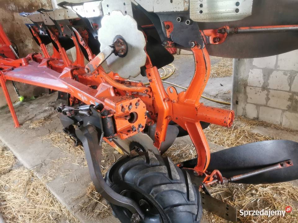 Kuhn vari Master 121 stan nieuszkodzony mazowieckie Czernice Borowe