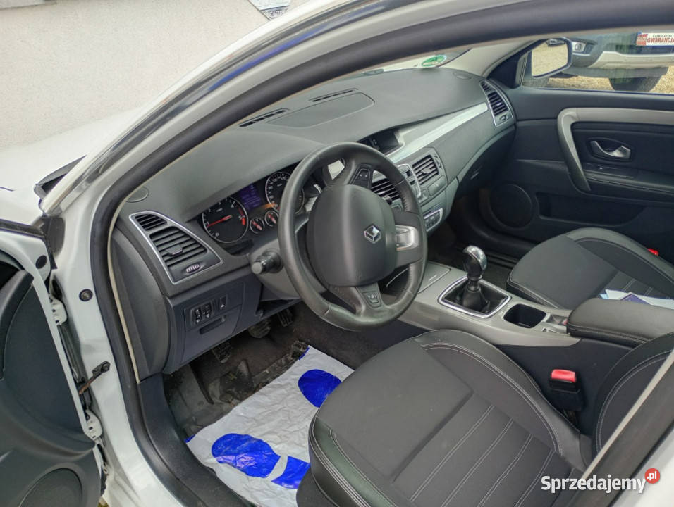 Renault Laguna niski przebieg zadbana ładny stan biały Chełm Śląski