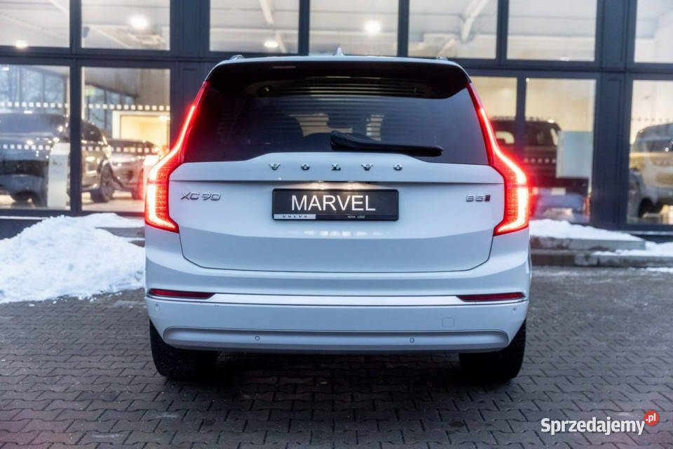 Volvo XC 90 VOLVO XC90 INSCRIPTION B5 20 235 Rok produkcji 2021 Łódź