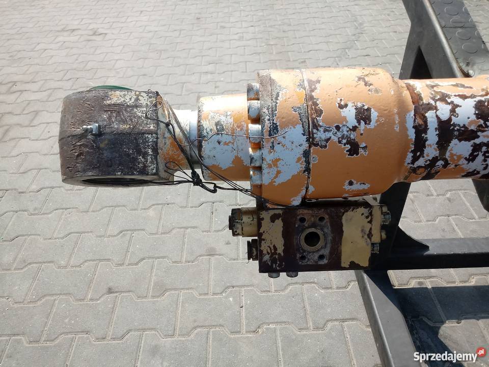 Siłownik Case WX145 170 70 75 Części do maszyn budowlanych Kielce
