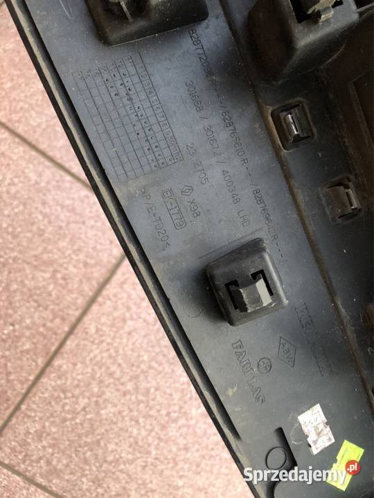 Listwa drzwi lewa tył tylna CLIO IV HB Motoryzacja