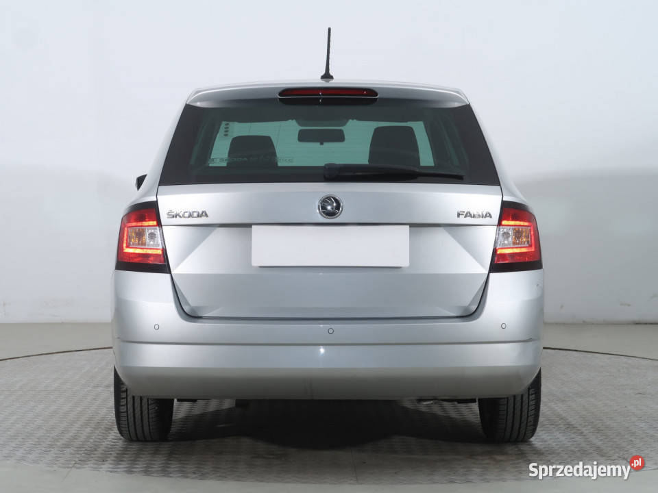 Skoda Fabia 12 TSI ESP Piaseczno