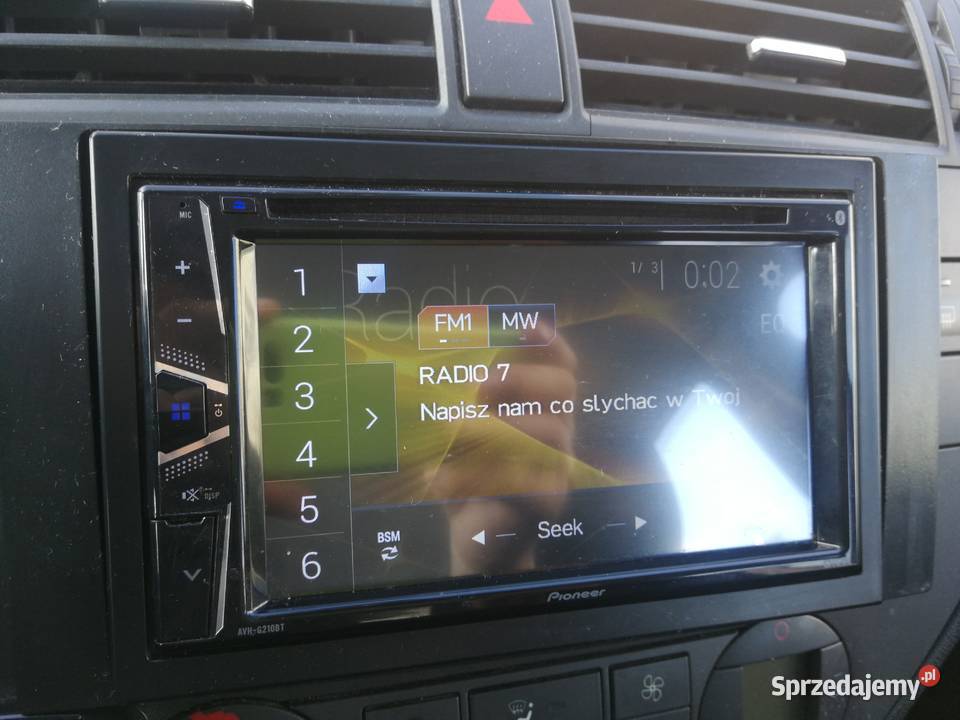 Radio Pioneer AVHG210BT z dodatkowym ekranem na Działdowo