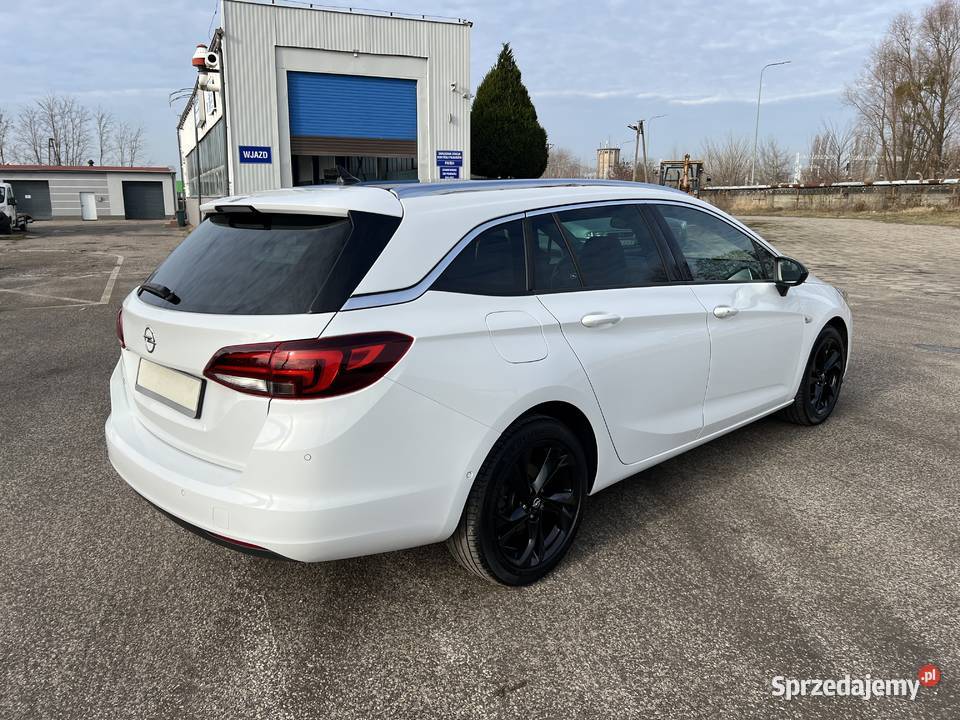 Opel Astra 14 BENZYNA Klimatronik Navi Ledy elektryczne szyby wielkopolskie Konin