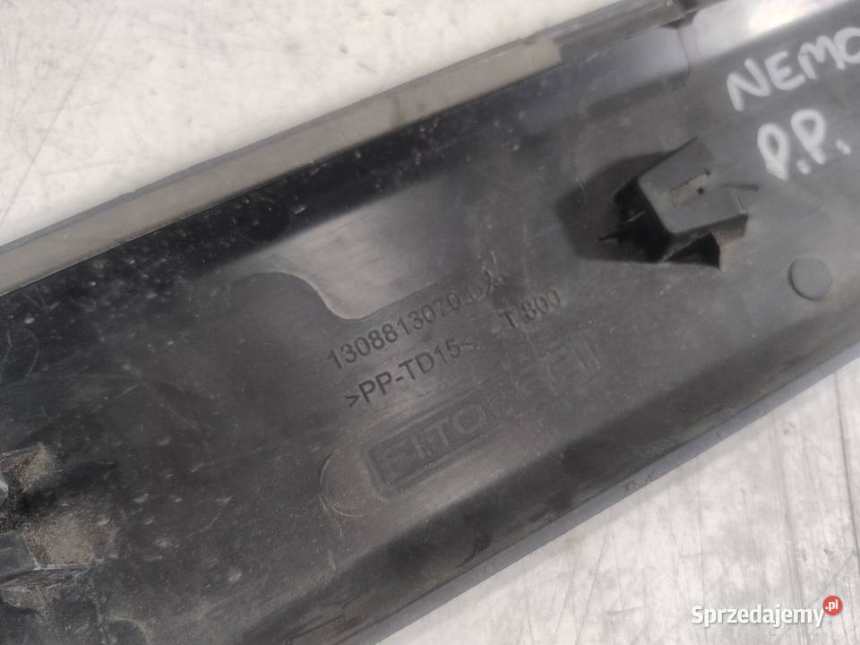 LISTWA DRZWI PRAWY PRZÓD CITROEN NEMO 1308813070 sprzedam