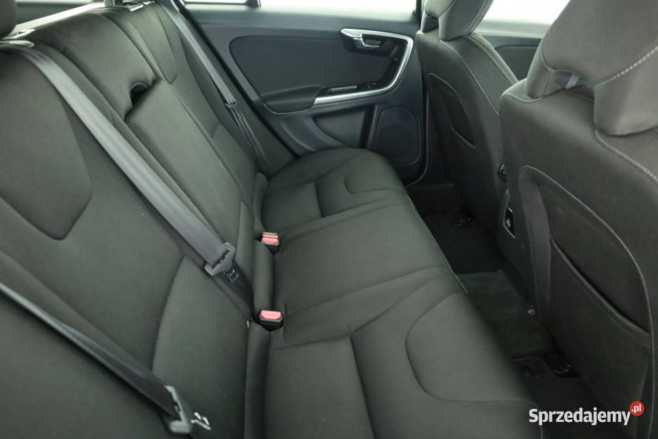Volvo V60 D2 srebrny Piaseczno sprzedam