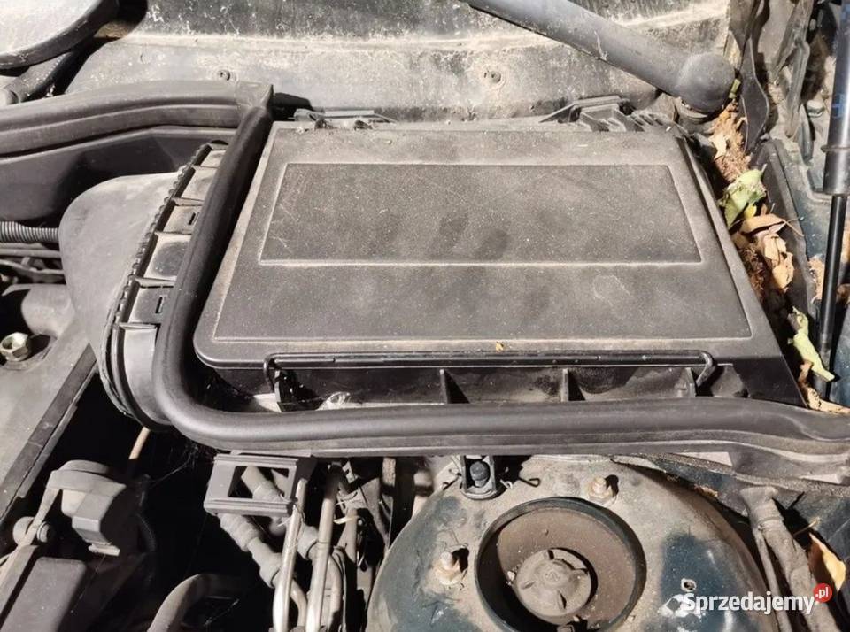 Obudowa filtra przeciwpyłowego BMW E39 lewa Żory
