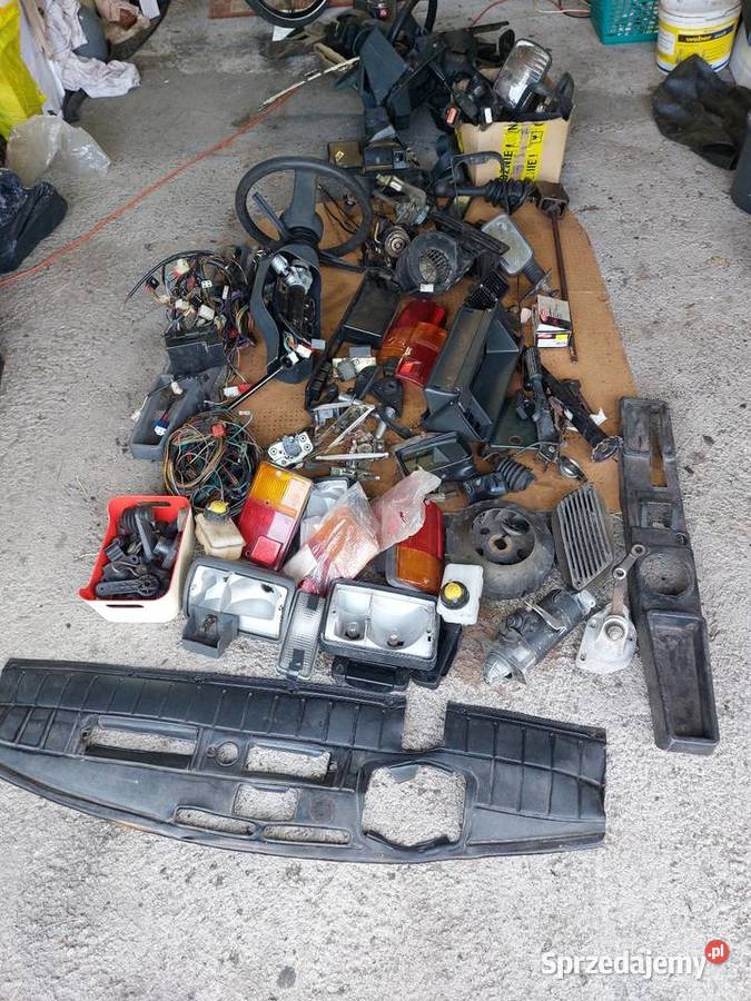 Części Fiata 126pRozrusznik Kolumna kier szyba pomorskie sprzedam