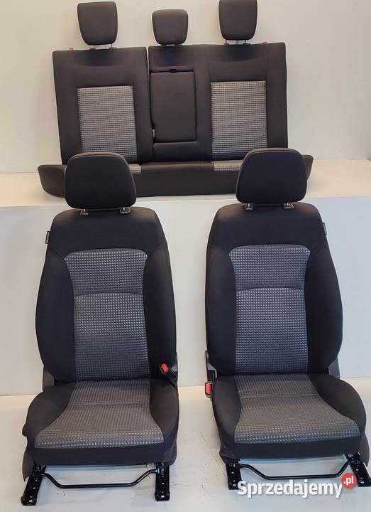 SUZUKI SX4 SCROSS FOTELE KANAPA 2024 GRZANE 2024