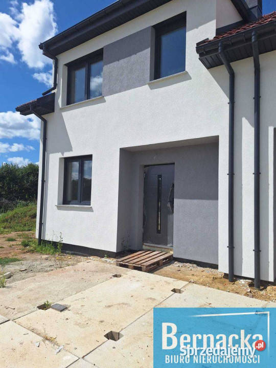 Dom w zabudowie bliźniaczej na dużej działce Pełcznica