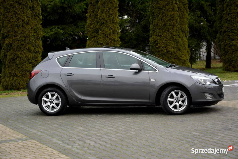 Opel Astra Cosmo Sport Xenon Ledy Navi MMI bluetooth mazowieckie Ostrów Mazowiecka sprzedam