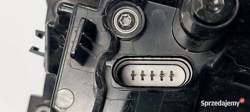 LAMPA PRAWA TYŁ AUDI A4 B9 QUATTRO 8W9945092AC osobowe kujawsko-pomorskie