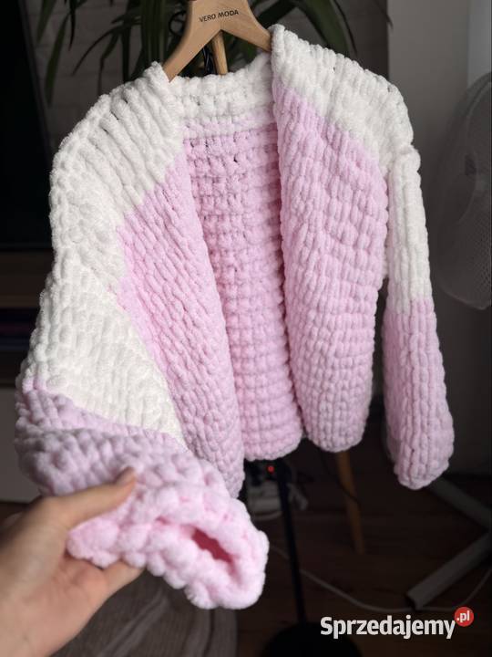 Miękki puszysty sweter Solec Kujawski