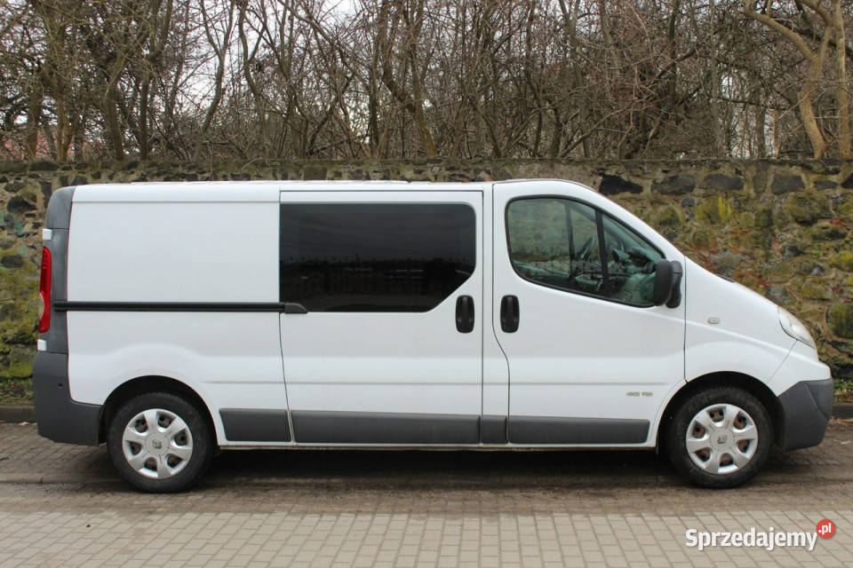 Renault Trafic 20 dci 115 Przebieg 197 Long L2H1 Rok produkcji 2011 Lubań