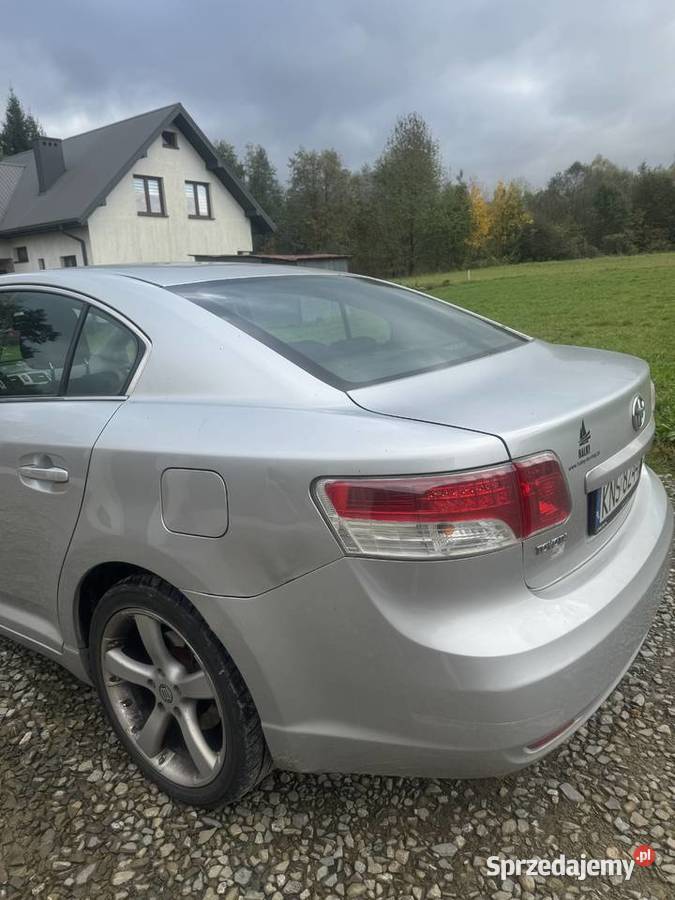 Toyota avensis t27