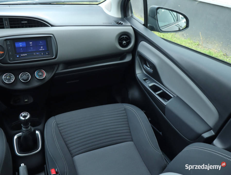 Toyota Yaris 15 Dual VVTi ESP Łódź