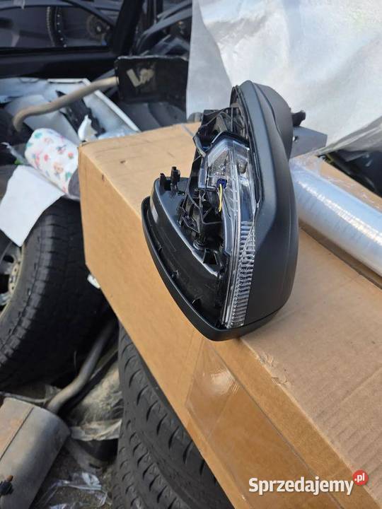 Lusterko prawe Audi A5 B10 8B1857410B 15 Pin