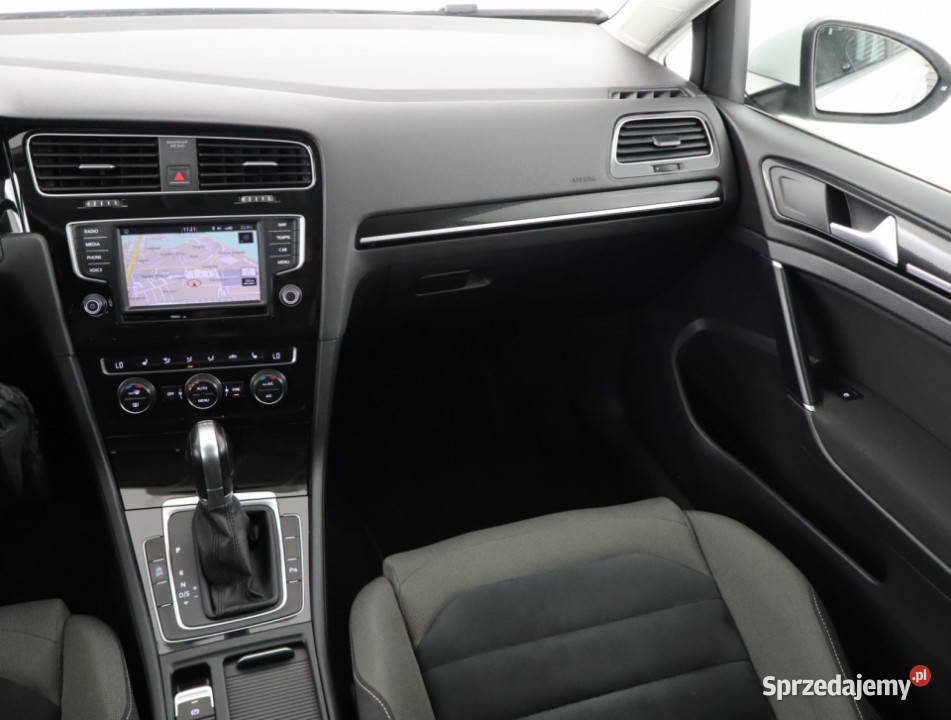 VW Golf 14 TSI wielofunkcyjna kierownica Motoryzacja