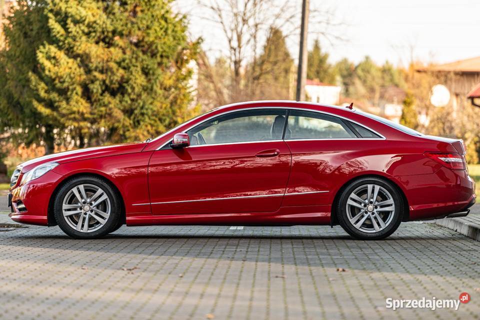 MERCEDES E250 COUPE Targowiska