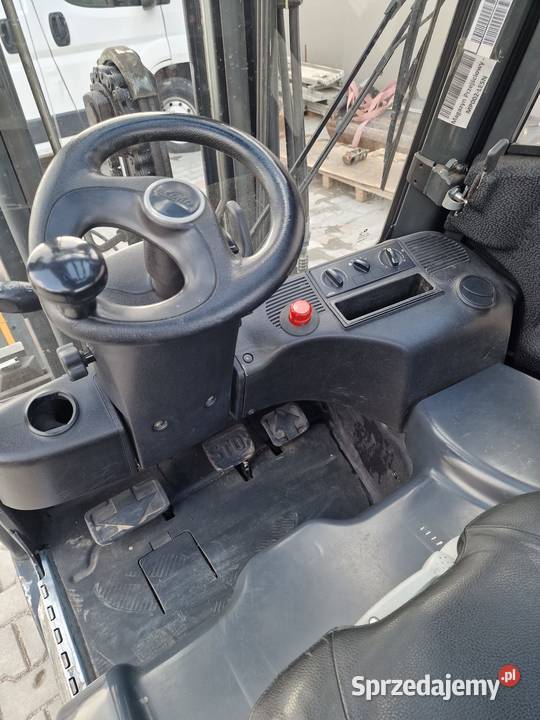 Sprzedam wózek widłowy Linde E16 świętokrzyskie Masłów Pierwszy sprzedam