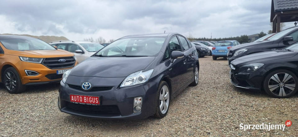 Toyota Prius executive mały przbieg super stan pomorskie Lębork
